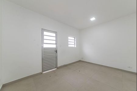 Casa de condomínio à venda com 582m², 4 quartos e 5 vagas Casa de condomínio à venda com 582m², 4 quartos e 5 vagasQuarto de Serviço