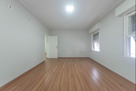Casa de condomínio à venda com 582m², 4 quartos e 5 vagas Casa de condomínio à venda com 582m², 4 quartos e 5 vagasSuite