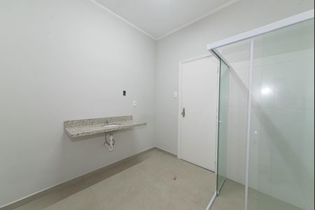 Casa de condomínio à venda com 582m², 4 quartos e 5 vagas Casa de condomínio à venda com 582m², 4 quartos e 5 vagasBanheiro Social