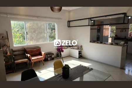 Casa à venda com 200m², 2 quartos e 4 vagas Casa à venda com 200m², 2 quartos e 4 vagasFoto 02