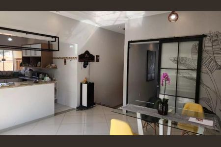 Casa à venda com 200m², 2 quartos e 4 vagas Casa à venda com 200m², 2 quartos e 4 vagasFoto 12