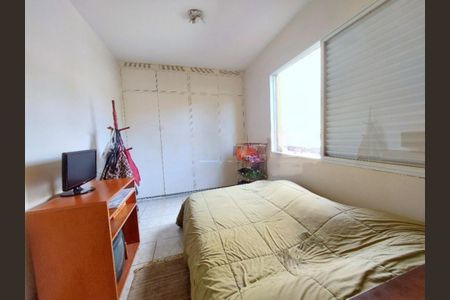 Casa à venda com 3 quartos, 180m² em Vila Alexandria, São Paulo
