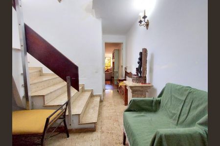 Casa à venda com 3 quartos, 180m² em Vila Alexandria, São Paulo