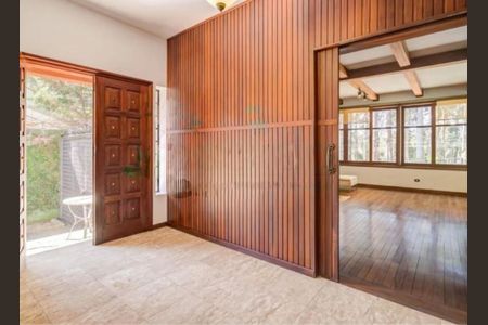 Casa à venda com 4 quartos, 273m² em Jardim Marajoara, São Paulo