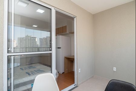 Studio para alugar com 24m², 1 quarto e sem vaga Studio para alugar com 24m², 1 quarto e sem vagaVaranda do Quarto
