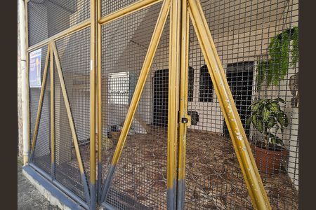 Casa para alugar com 80m², 2 quartos e sem vaga Casa para alugar com 80m², 2 quartos e sem vagafachada - portao