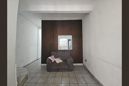 Casa para alugar com 80m², 2 quartos e sem vaga Casa para alugar com 80m², 2 quartos e sem vagaSala