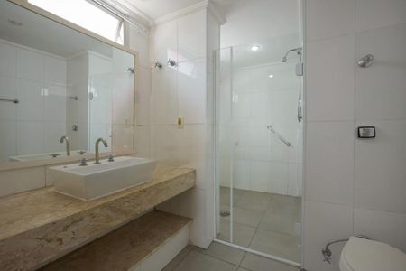 Apartamento à venda com 181m², 4 quartos e 2 vagas
