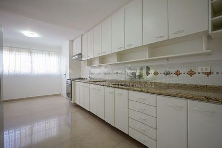 Apartamento à venda com 181m², 4 quartos e 2 vagas