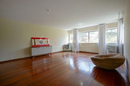 Apartamento à venda com 181m², 4 quartos e 2 vagas