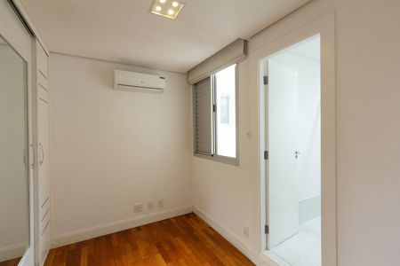 Apartamento para alugar com 72m², 2 quartos e 2 vagas Apartamento para alugar com 72m², 2 quartos e 2 vagasSuíte 2