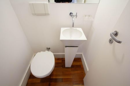 Apartamento para alugar com 72m², 2 quartos e 2 vagas Apartamento para alugar com 72m², 2 quartos e 2 vagasLavabo
