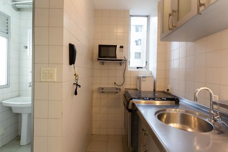 Apartamento para alugar com 72m², 2 quartos e 2 vagas Apartamento para alugar com 72m², 2 quartos e 2 vagasCozinha