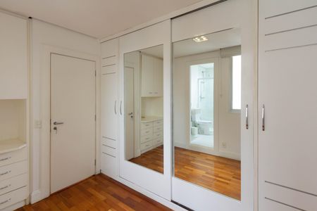 Apartamento para alugar com 72m², 2 quartos e 2 vagas Apartamento para alugar com 72m², 2 quartos e 2 vagasSuíte 2