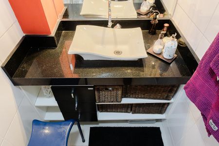 Apartamento à venda com 80m², 2 quartos e 1 vaga Apartamento à venda com 80m², 2 quartos e 1 vagaBanheiro da Suíte