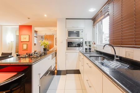 Apartamento à venda com 80m², 2 quartos e 1 vaga Apartamento à venda com 80m², 2 quartos e 1 vagaCozinha