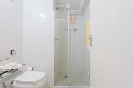 Apartamento à venda com 80m², 2 quartos e 1 vaga Apartamento à venda com 80m², 2 quartos e 1 vagaBanheiro