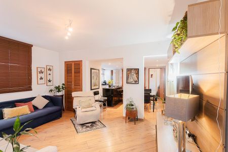 Sala de apartamento para alugar com 2 quartos, 80m² em Paraíso, São Paulo