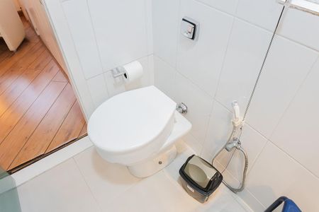 Apartamento à venda com 80m², 2 quartos e 1 vaga Apartamento à venda com 80m², 2 quartos e 1 vagaBanheiro da Suíte