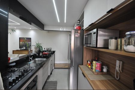 Cozinha de apartamento para alugar com 3 quartos, 80m² em Carandiru, São Paulo