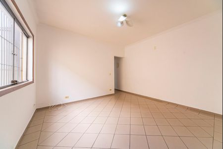 Casa à venda com 210m², 4 quartos e 2 vagas Casa à venda com 210m², 4 quartos e 2 vagasSala