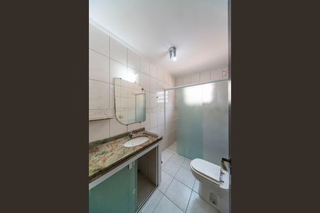 Banheiro social 1 de casa para alugar com 4 quartos, 210m² em Baeta Neves, São Bernardo do Campo