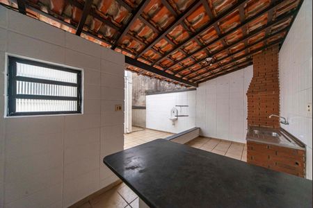 Casa à venda com 210m², 4 quartos e 2 vagas Casa à venda com 210m², 4 quartos e 2 vagasÁrea Gourmet