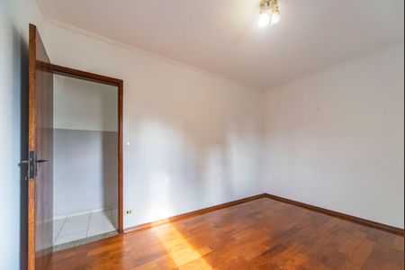 Casa à venda com 210m², 4 quartos e 2 vagas Casa à venda com 210m², 4 quartos e 2 vagasQuarto 3