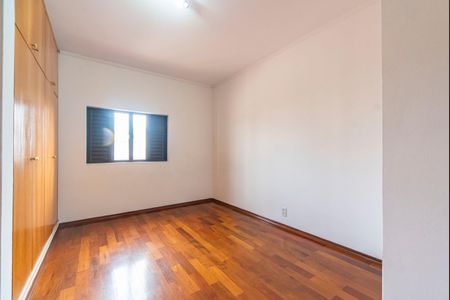 Casa à venda com 210m², 4 quartos e 2 vagas Casa à venda com 210m², 4 quartos e 2 vagasQuarto 1