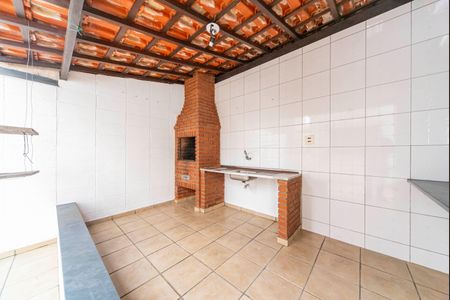 Casa à venda com 210m², 4 quartos e 2 vagas Casa à venda com 210m², 4 quartos e 2 vagasÁrea Gourmet
