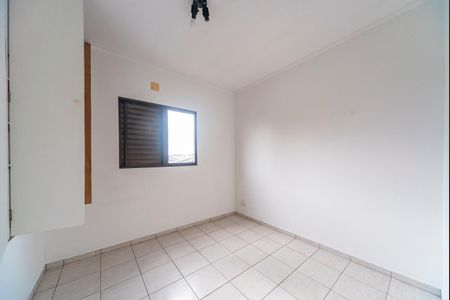 Casa à venda com 210m², 4 quartos e 2 vagas Casa à venda com 210m², 4 quartos e 2 vagasQuarto 4