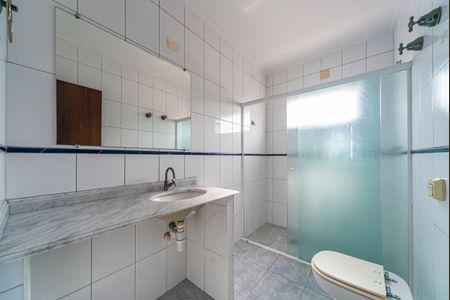 Casa à venda com 210m², 4 quartos e 2 vagas Casa à venda com 210m², 4 quartos e 2 vagasBanheiro social 2
