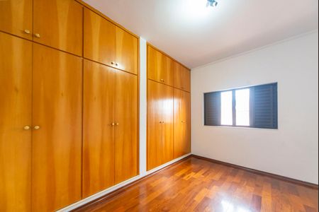 Casa à venda com 210m², 4 quartos e 2 vagas Casa à venda com 210m², 4 quartos e 2 vagasQuarto 1