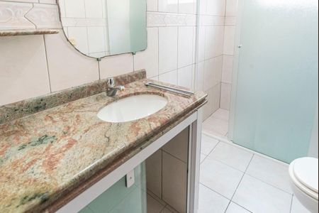 Casa à venda com 210m², 4 quartos e 2 vagas Casa à venda com 210m², 4 quartos e 2 vagasBanheiro social 1