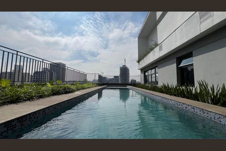Studio à venda com 26m², 1 quarto e sem vagaPiscina