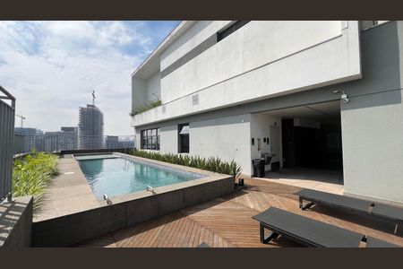 Studio à venda com 26m², 1 quarto e sem vagaPiscina