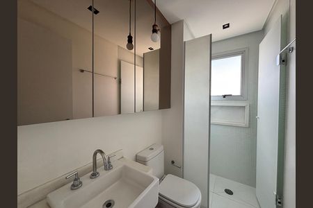 Banheiro  de apartamento à venda com 2 quartos, 88m² em Pinheiros, São Paulo