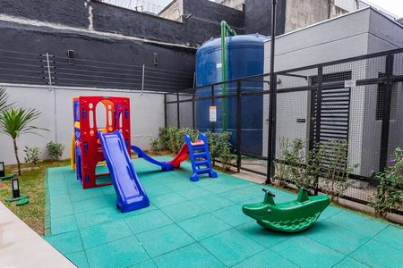 Apartamento à venda com 33m², 2 quartos e sem vaga Apartamento à venda com 33m², 2 quartos e sem vagaÁrea comum - Playground