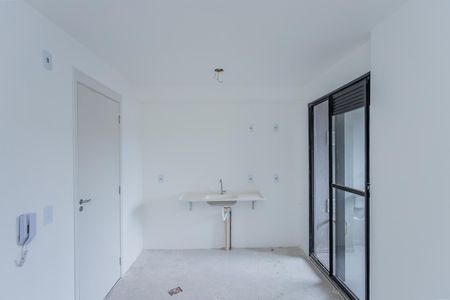Sala e cozinha de apartamento à venda com 2 quartos, 33m² em Freguesia do Ó, São Paulo