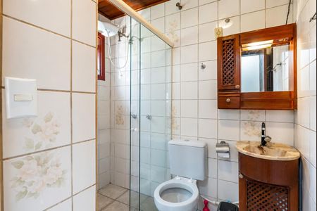 Casa para alugar com 200m², 4 quartos e 3 vagas Casa para alugar com 200m², 4 quartos e 3 vagasBanheiro 2