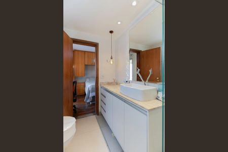 Banheiro da suíte de apartamento à venda com 3 quartos, 90m² em Chora Menino, São Paulo