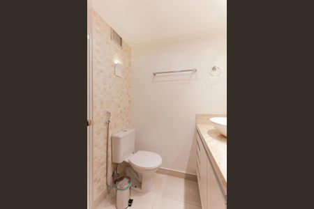 Apartamento para alugar com 90m², 3 quartos e 1 vaga Apartamento para alugar com 90m², 3 quartos e 1 vagaBanheiro social