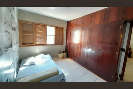 Casa à venda com 3 quartos, 176m² em Jardim Ubirajara, São Paulo