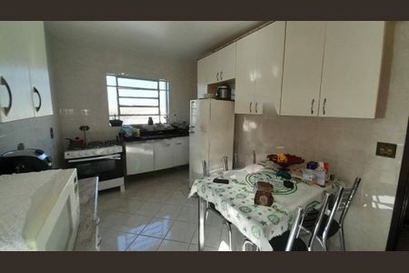 Casa à venda com 3 quartos, 176m² em Jardim Ubirajara, São Paulo