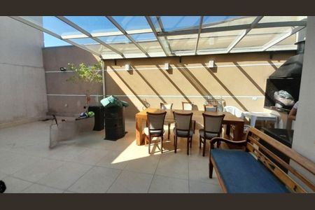 Casa à venda com 176m², 3 quartos e 3 vagas