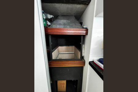 Apartamento para alugar com 101m², 3 quartos e 2 vagas Apartamento para alugar com 101m², 3 quartos e 2 vagasLareira