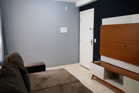 sala de apartamento para alugar com 2 quartos, 48m² em Quitaúna, Osasco