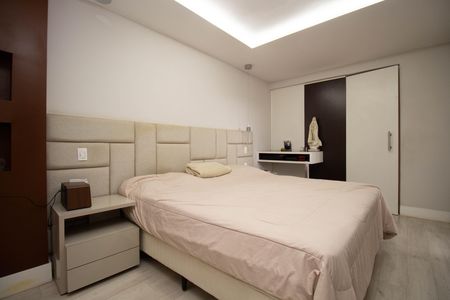 Casa para alugar com 300m², 4 quartos e 4 vagas Casa para alugar com 300m², 4 quartos e 4 vagasSuíte Master 1