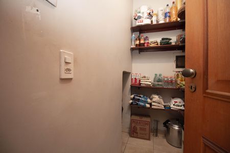 Casa para alugar com 300m², 4 quartos e 4 vagas Casa para alugar com 300m², 4 quartos e 4 vagasDespensa