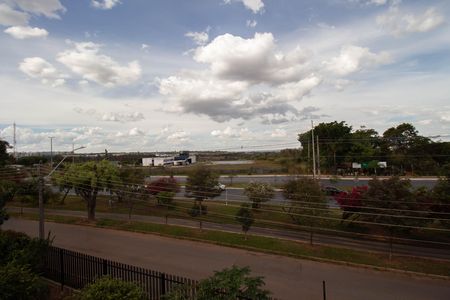 Casa para alugar com 300m², 4 quartos e 4 vagas Casa para alugar com 300m², 4 quartos e 4 vagasVista